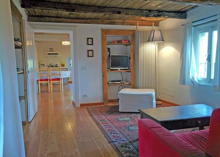 Maggiore - - Piano Primo - La Casaccia Semesterbostad *